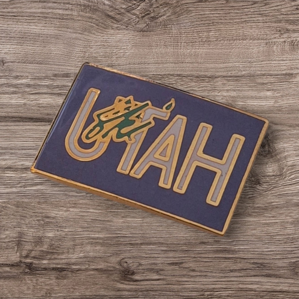 Gold and Blue Ski Utah Brooch Pin Souvenir